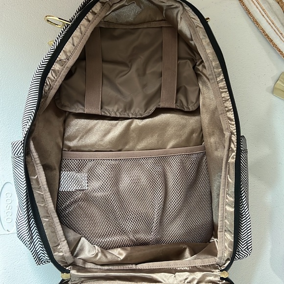 JujuBe Backpack - Picture 2 of 5